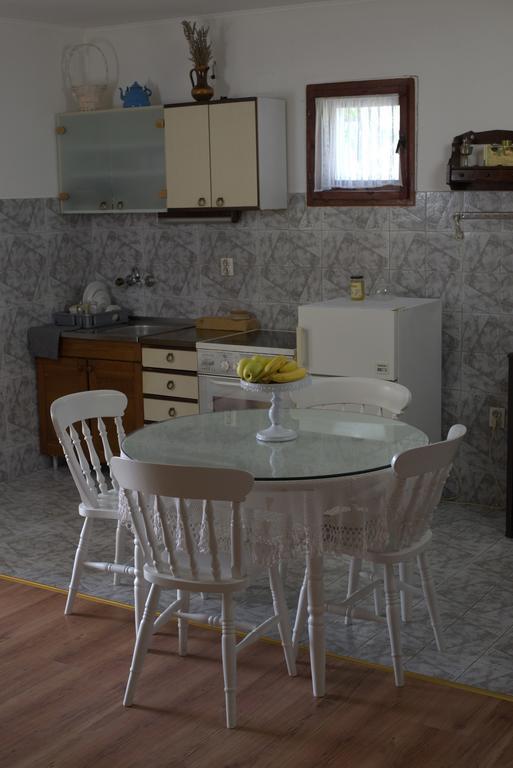 ורדניק Apartment Honey And Milk מראה חיצוני תמונה