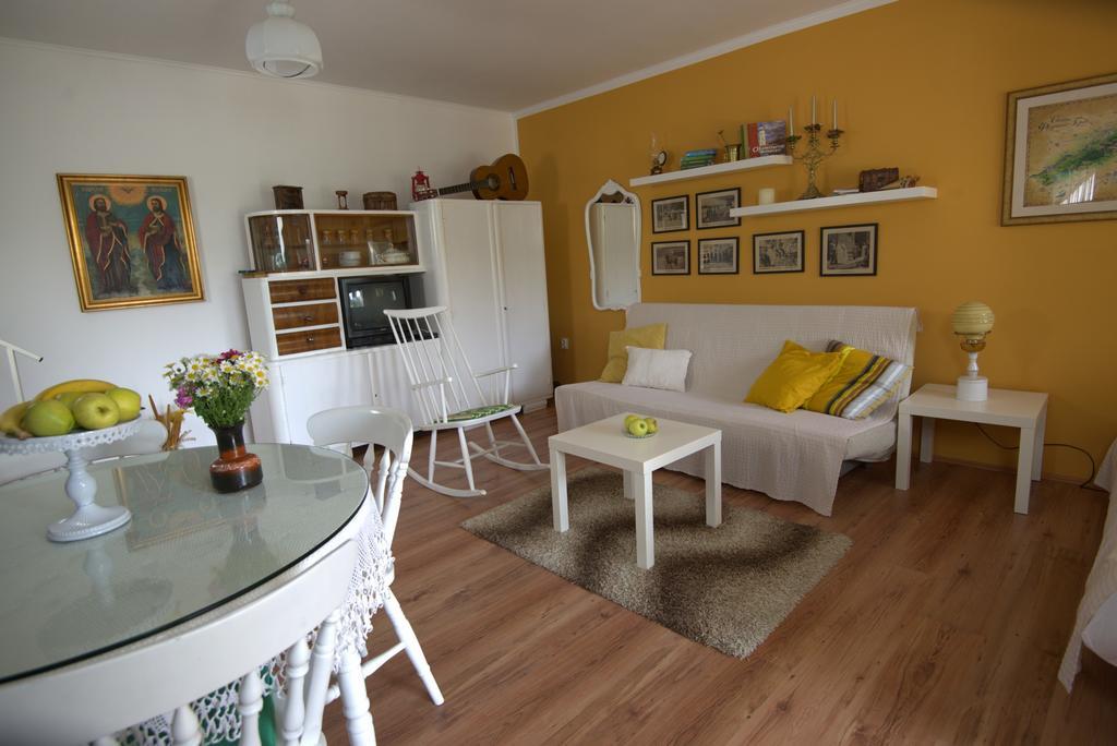 ורדניק Apartment Honey And Milk מראה חיצוני תמונה